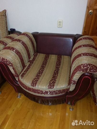 Диван и Кресла