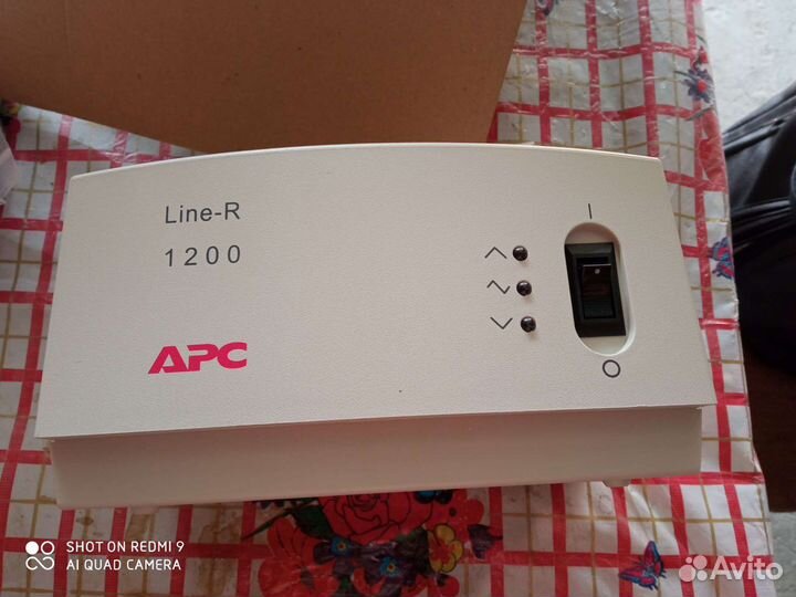 Стабилизатор напряжения APC Line-R 1200