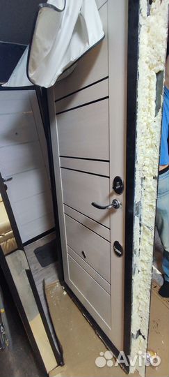 Дверь входная металлическая