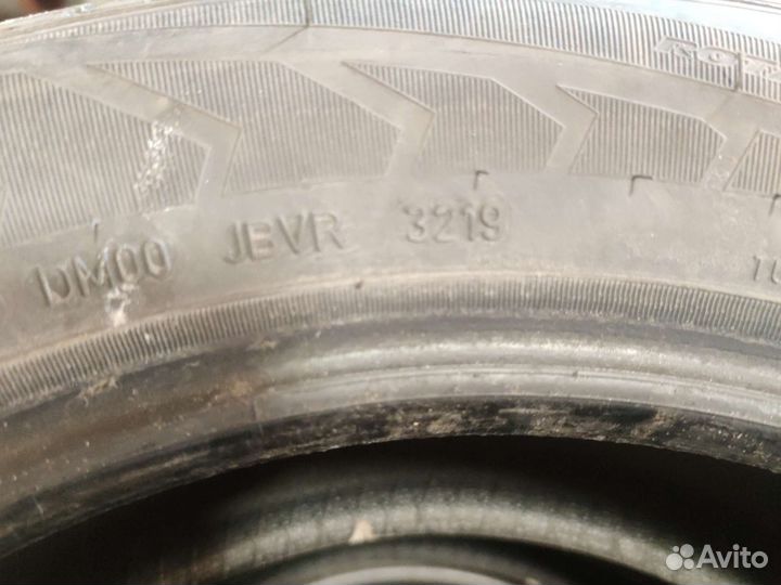 Goodyear UltraGrip 8 Performance 225/55 R17 97H