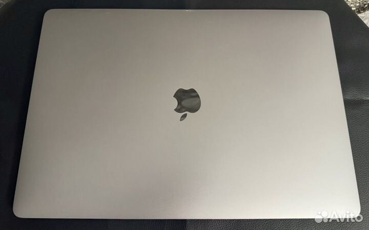 MacBook Pro 16 i9 2.4 32GB 1TB 8GB Видеопамять