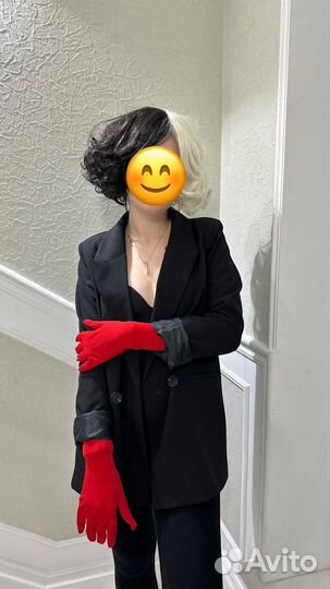 Парик черно белый (венсдей)с перчатками