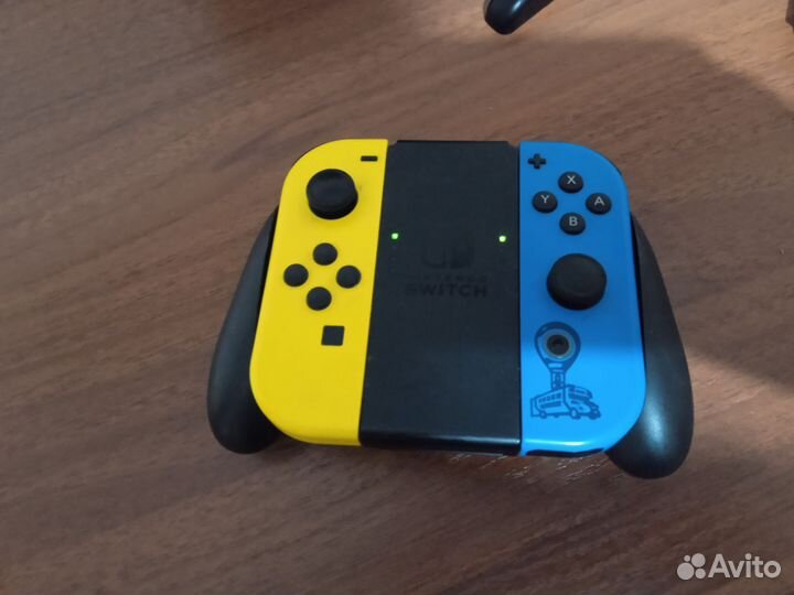 Игровая приставка Nintendo Switch