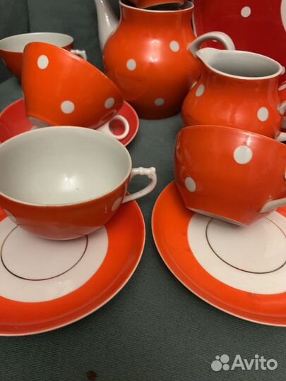 Сервиз чайный в горошек Дулево
