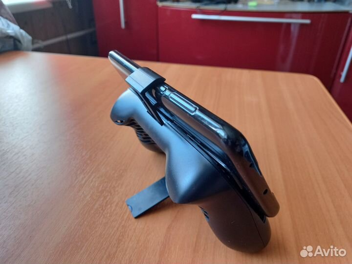 Геймпад для смартфона
