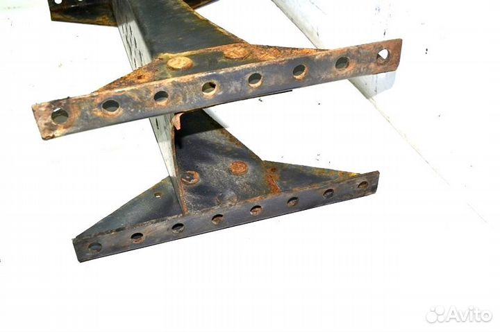 Траверса рамы volvo FH (01.12)