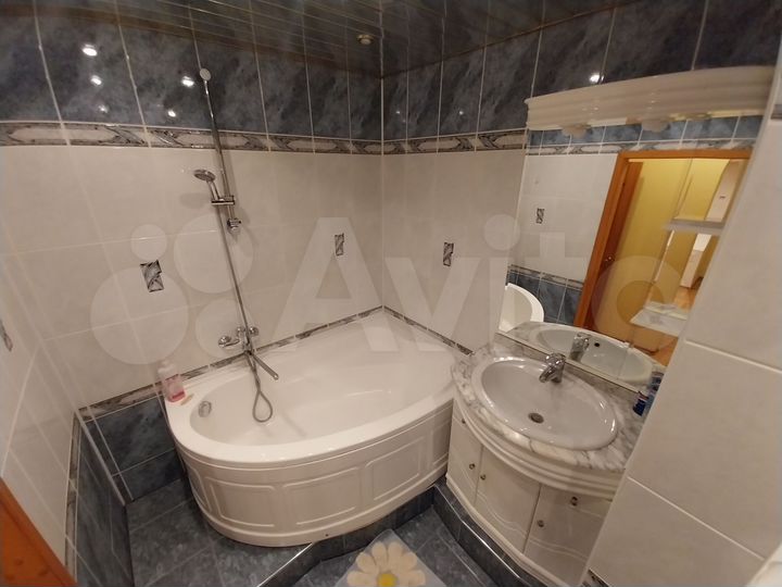 3-к. квартира, 62 м², 3/9 эт.