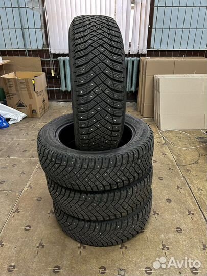 Goodyear UltraGrip Arctic 2 SUV 225/60 R18