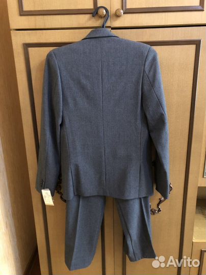 Школьный костюм для мальчика 44р