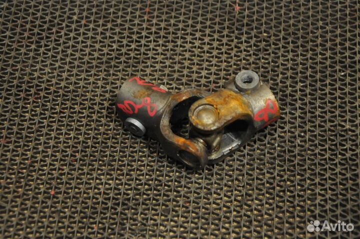 Карданчик рулевой honda CR-V RD8