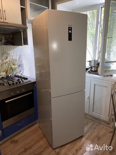 Холодильник haier c2f636