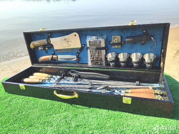 Набор нампуров в чемодане