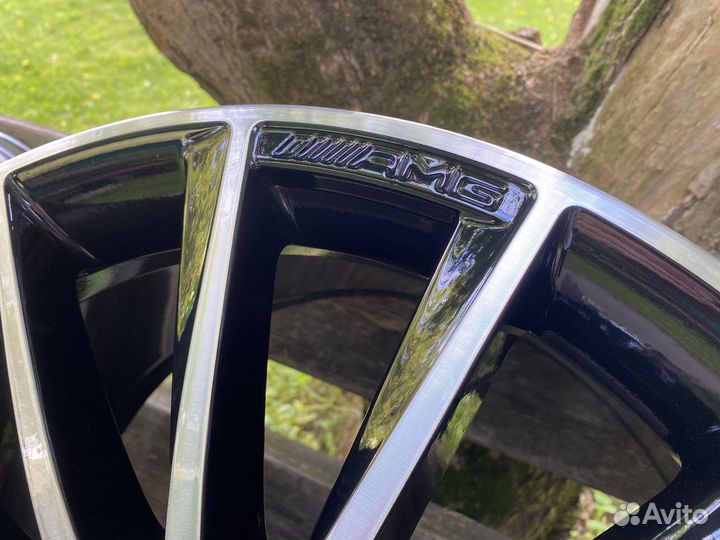 Оригинальные диски Mercedes Benz R19 AMG C-class