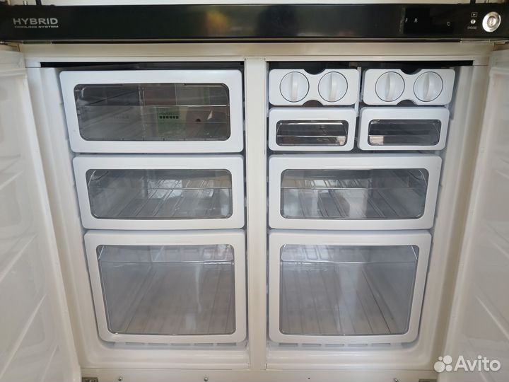 Холодильник Sharp SJ-F95ST (спр)