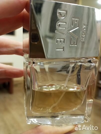Остатки парфюмерной водички от avon