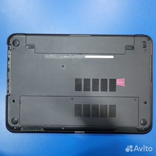 Ноутбук Dell Inspiron 3521 (P28F) на разбор