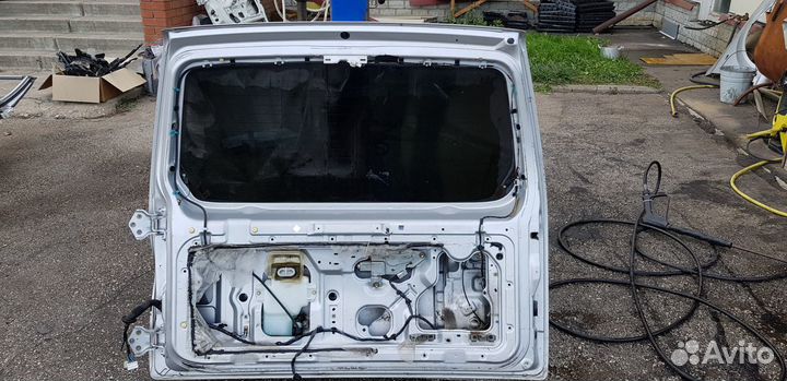 Mitsubishi Pajero 3 2000-2006 Крышка багажника