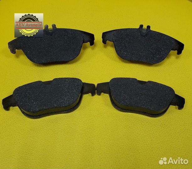 Колодки тормозные Мерседес W204/207/212