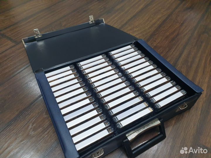 Дипломат с кассетами maxell xl II 90 black magnet