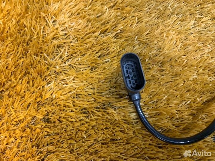 Датчик ABS передний правый Mercedes-Benz C-Class