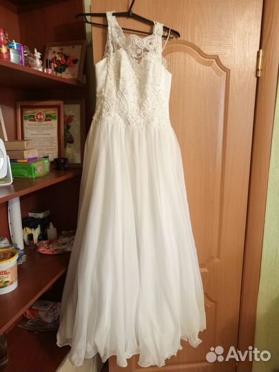 Свадебное платье 40 42