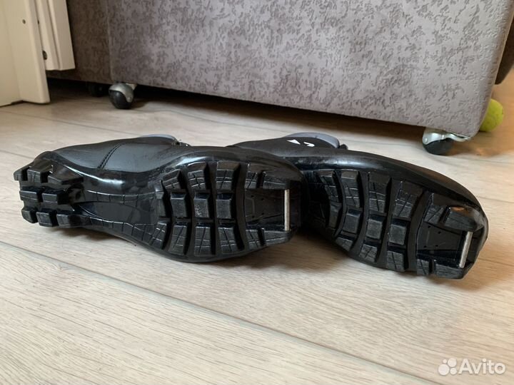 Лыжные ботинки 40