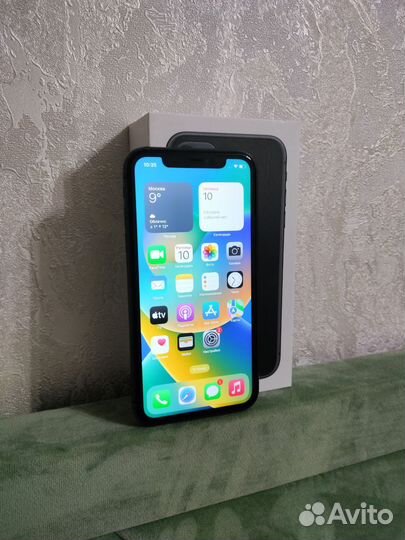 iPhone 11, 64 ГБ