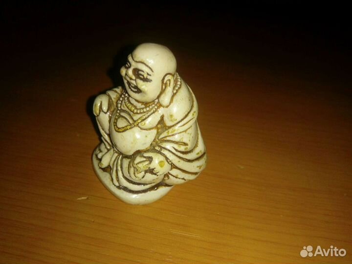 Фигурка нэцкэ 