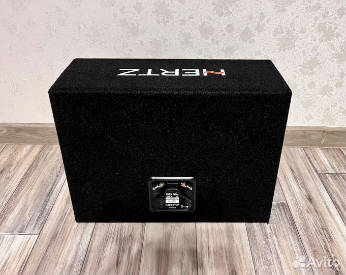 Hertz DBX 30.3 сабвуфер 12