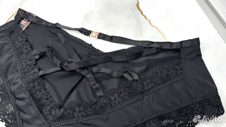 Трусы victorias secret черные