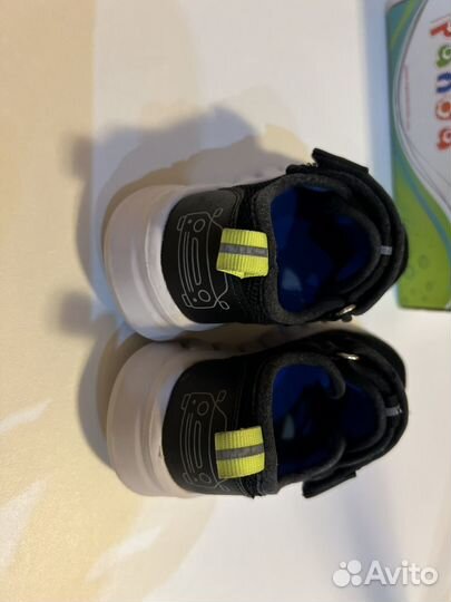 Кроссовки tombi