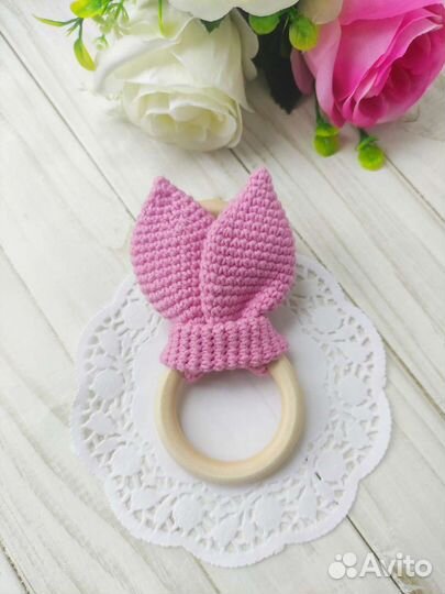 Погремушка / грызунок Ушки вязаные