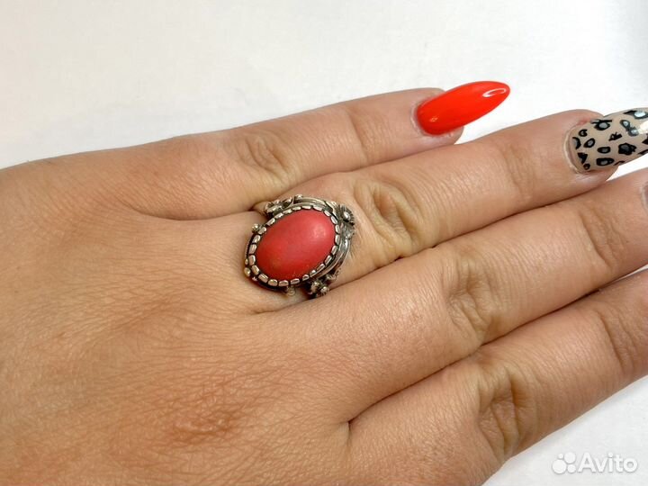 Серебряное кольцо