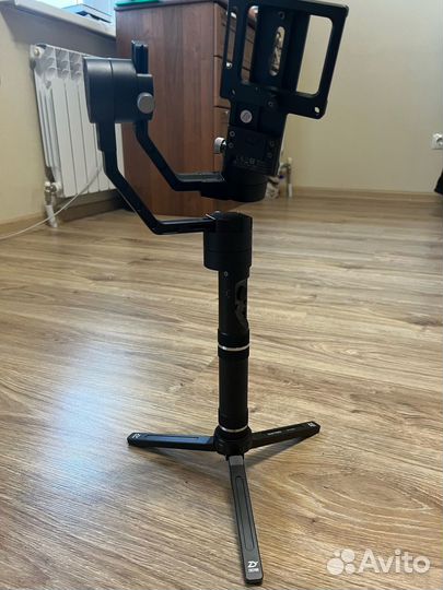 Стабилизатор zhiyun crane