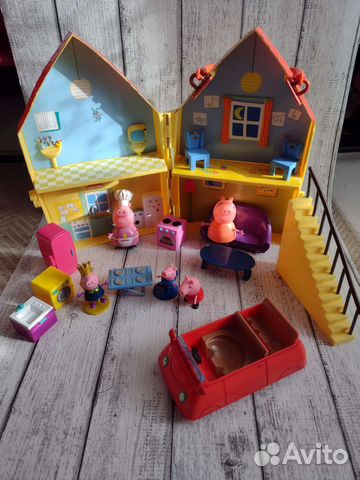 Домики, машинки свинки Пеппы и др.из мультика