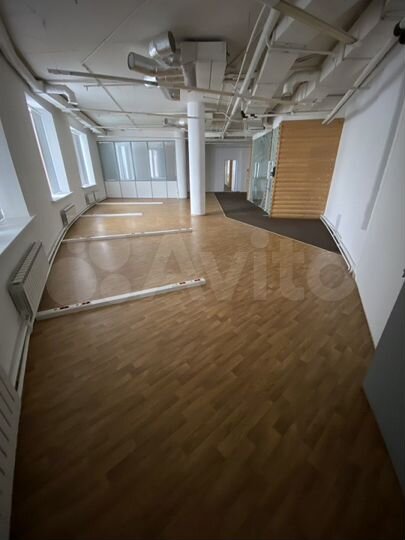 Офисное помещение 1343.00 кв.м 18 этаж