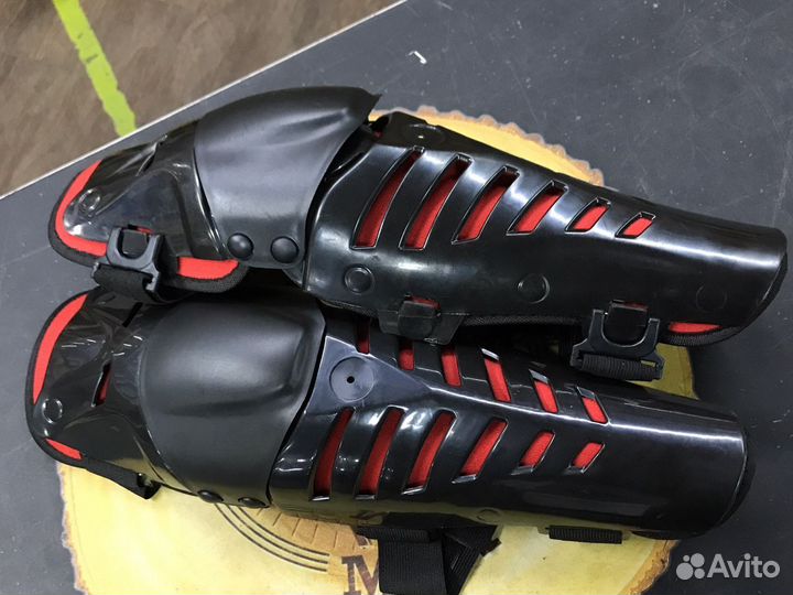 Наколенники шарнирные Motoland для мотоцикла