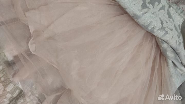 Нарядное платье на девочку 116-122