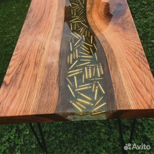 Стол лофт из эпоксидной смолы