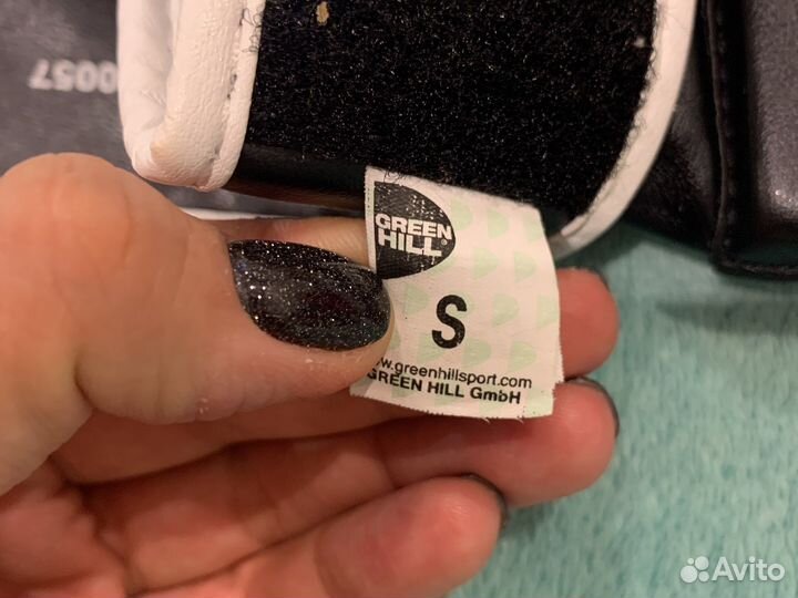 Перчатки для единоборств