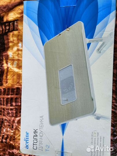 Столик для ноутбука