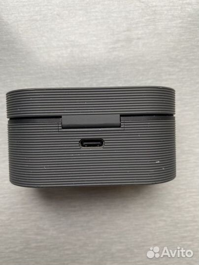 Bang & Olufsen Beoplay E8 и Beoplay H5