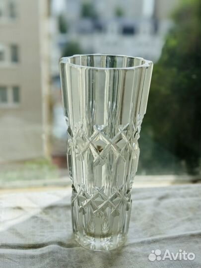 Хрустальная ваза