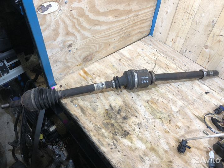 Приводной вал правый Renault Megane 2 1,9 DCI МКПП