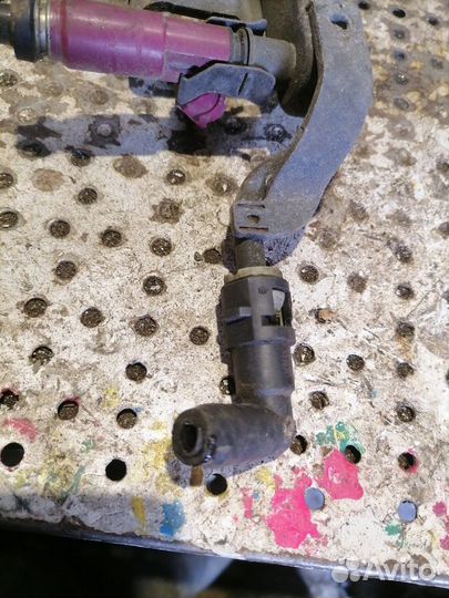 Рампа топливная Mazda 3 BK 1,6