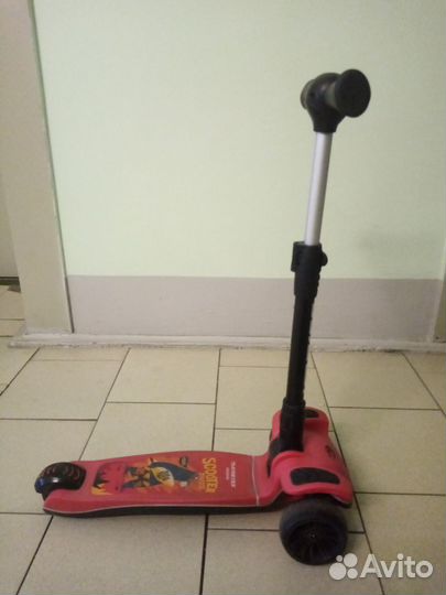 Продам детские самокаты