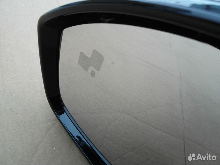 Зеркало левое 18 конт Land Rover Discovery Sport I