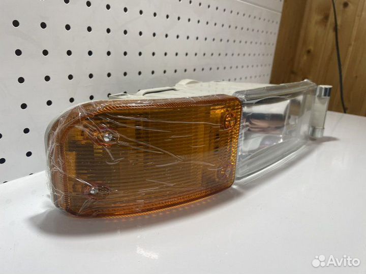 Фара противотуманная левая Man Tga/Tgl/Tgm