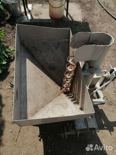 Картофелесажалка