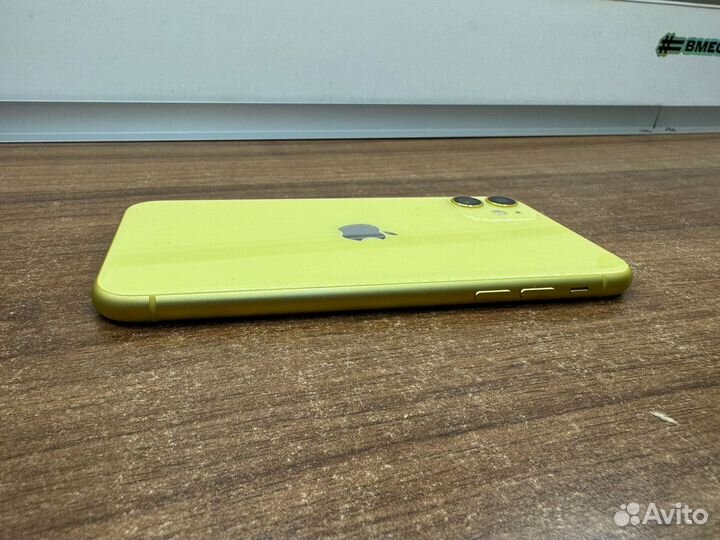 iPhone 11, 64 ГБ